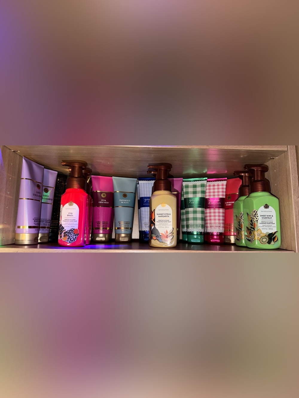✨ GIVEAWAY: Random NWT Bath & Body Works Item ✨